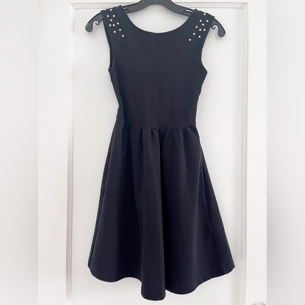 ⭐️5/$25⭐️ Zara Black Open Back Dress